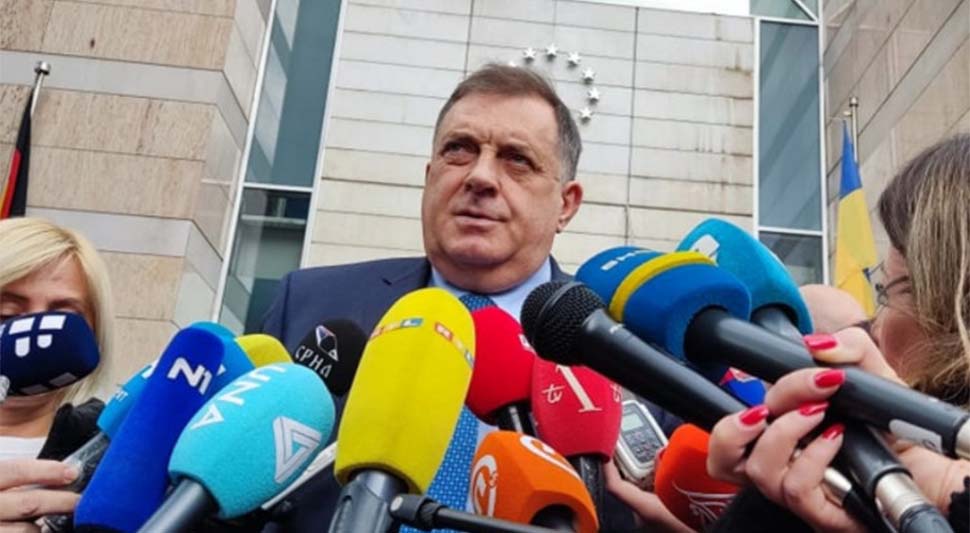 6231e7e7e2368-Dodik.jpg