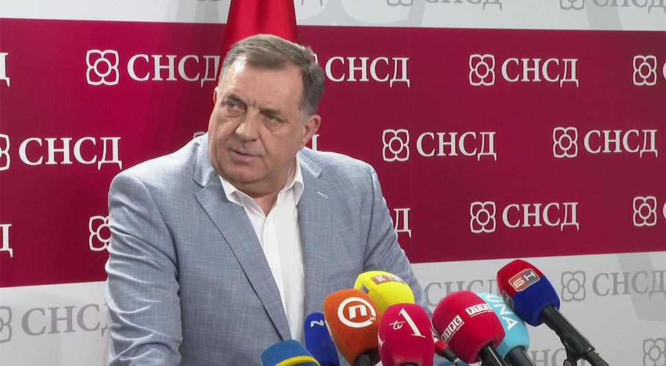 623e0011a4c55-dodik.jpg