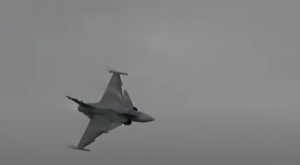 madjarska-avion-gripen-screenshot-youtube.jpg