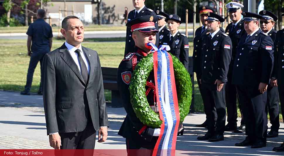 aleksandar-vulin-dan-policije-tanjug.jpg