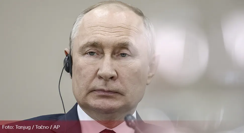 64c37d60aac46-Putin.webp