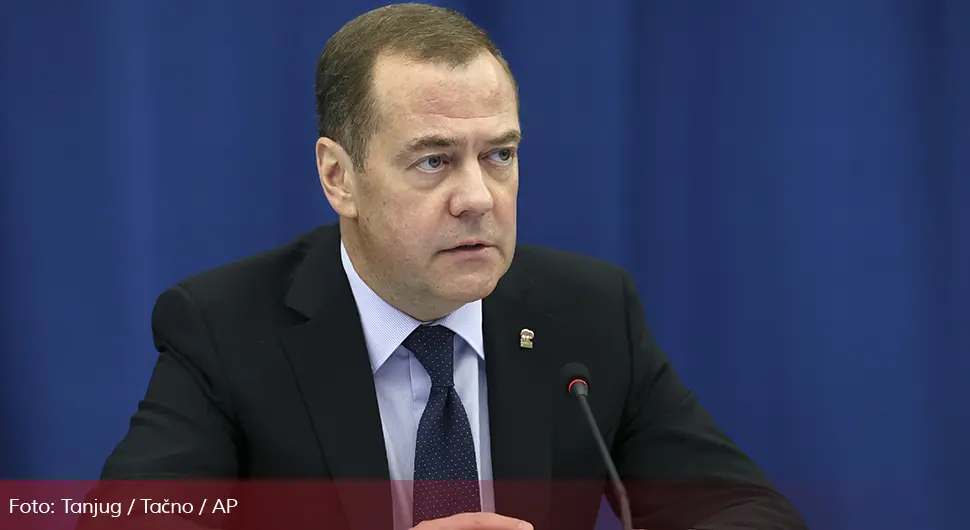 Medvedev o obaranju aviona: Biće još gore, Ukrajinci će bombardovati svoje gradove i sela
