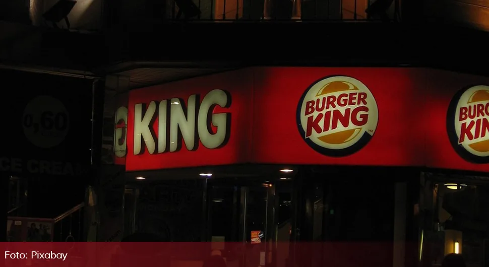 Pištoljem prijetio radniku Burger Kinga koji je odbio drogu umjesto novca za račun