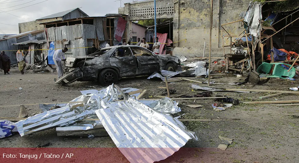 Бомбаш самоубица убио седморо у Могадишу