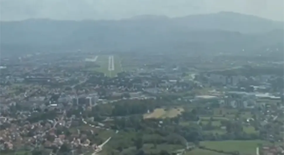 Pogledajte kako izgleda slijetanje na aerodrom Sarajevo