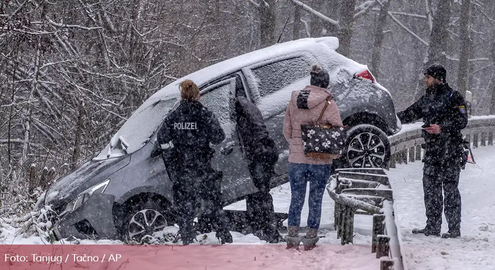 Kolaps u Njemačkoj zbog snijega