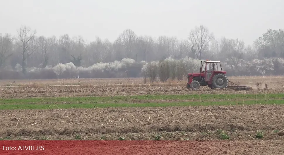 Objavljen poziv za kupovinu traktora iz Bjelorusije: Ovo su uslovi