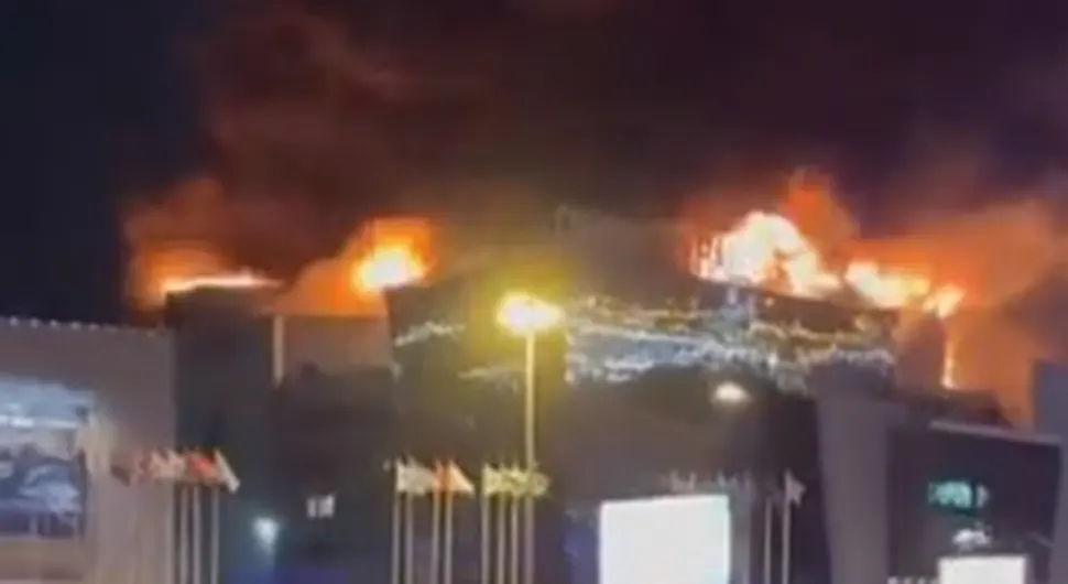 Pojavio se snimak: Teroristički napad u Moskvi, gori dvorana