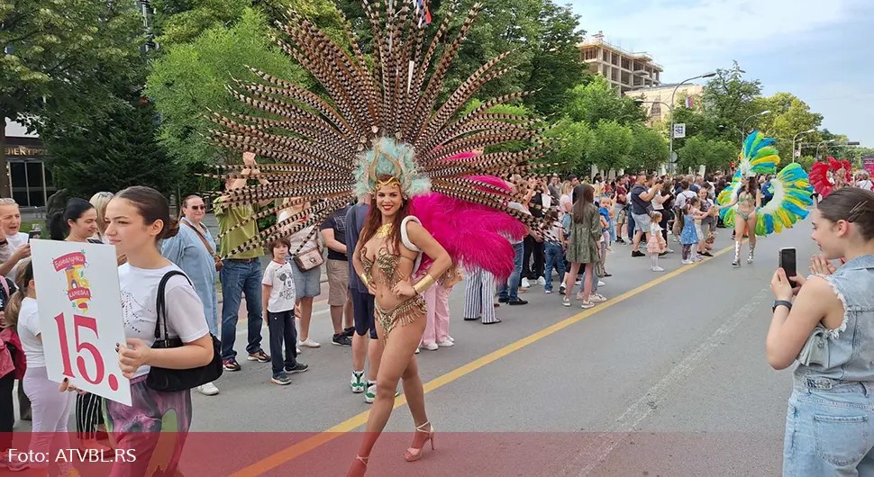 Spektakl na ulicama Banjaluke: Karneval oduševio građane