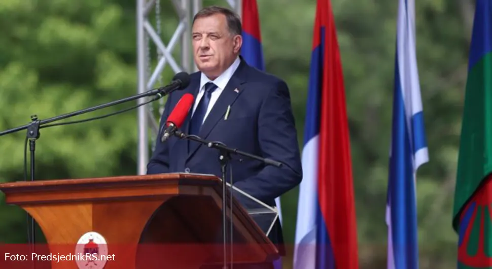 Dodik: Opozicija da se okrene dobrobiti Srpske i prestane da sluša strane mentore