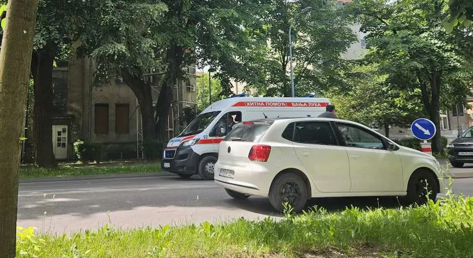 Pješaka udario automobil u Aleji Svetog Save