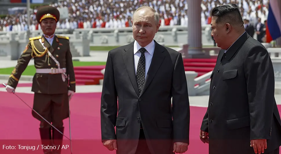 Путин Киму поклонио руску лимузину Аурус