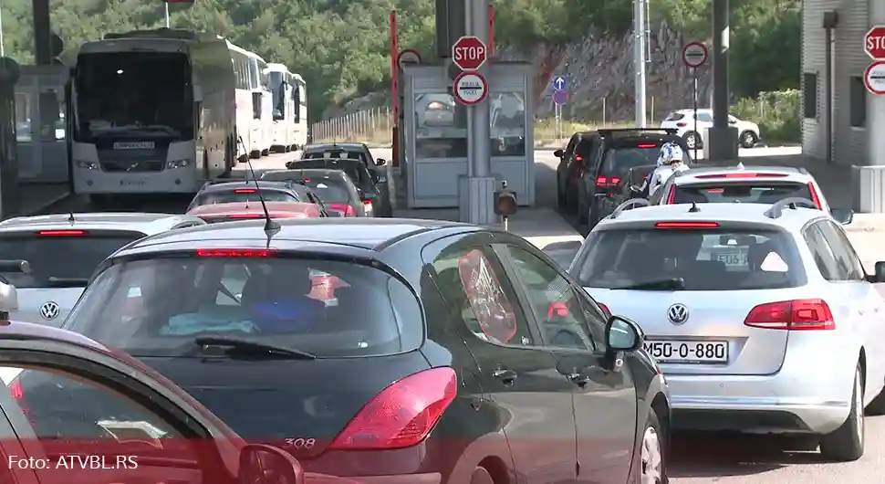 Koliko ljudi je prešlo granicu BiH tokom vikenda: Putnici da budu strpljivi!