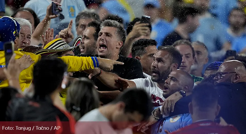 Suarez ponovo grizao: Igrači Urugvaja se potukli s navijačima Kolumbije