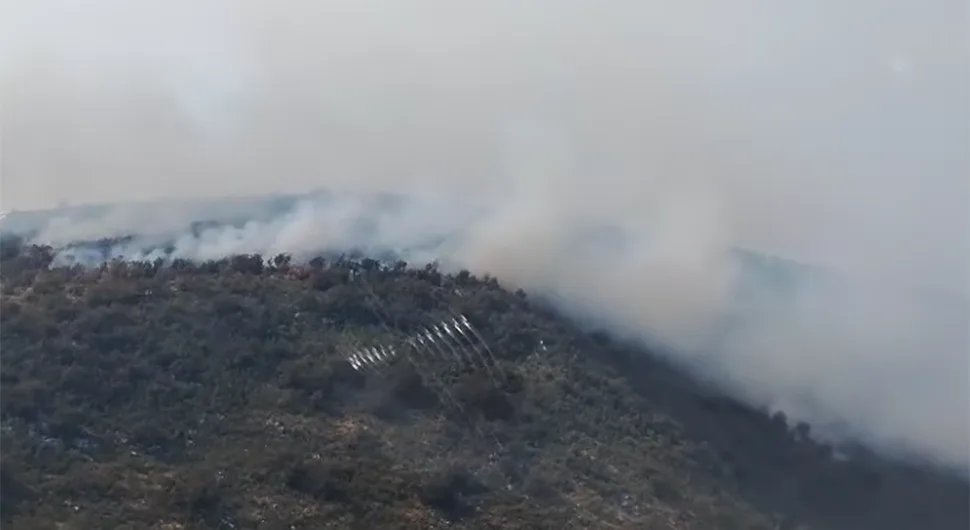 ''Helikopter neće gasiti požar kod Berkovića zbog loših vremenskih prilika''