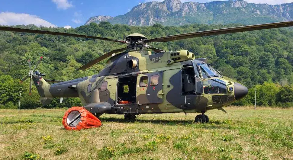 Helikopteri iz Srbije stigli na Tjentište