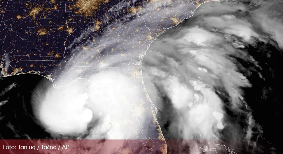 Uragan potopio Floridu: Orkanski vjetrovi ruše sve pred sobom