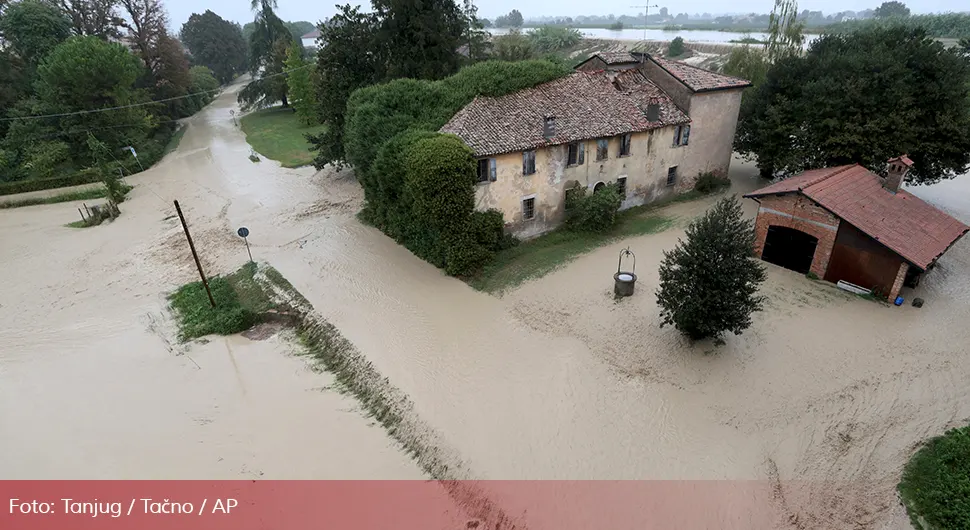 U Italiji na snazi crveno upozorenje zbog poplava, traje potraga za nestalima