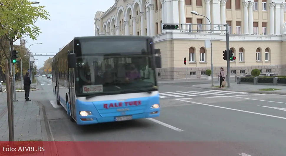 Banjalučki penzioneri ostali bez besplatnog prevoza: Zbog dugovanja grada od 1. oktobra plaćaju karte