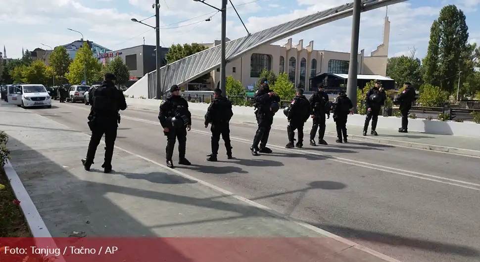 Dodatne snage Kfora raspoređene na mostu na Ibru