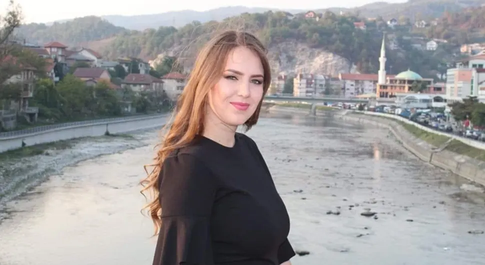 Трудница Ајла Бегић (29) изгубила живот у поплавама, иза себе оставила кћеркицу и супруга