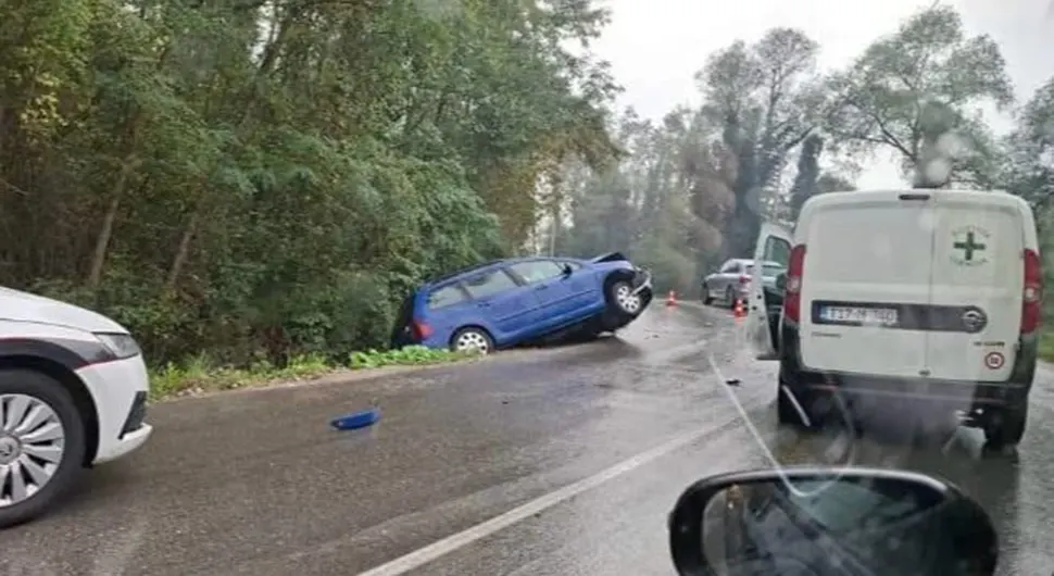 Još jedna teška saobraćajka u BiH, troje povrijeđenih