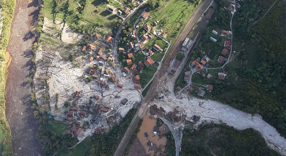 Dramatični snimci: Pogledajte razmjere katastrofe koja je zahvatila Jablanicu