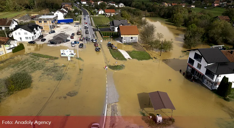 Traje potraga za nestalima u poplavama u FBiH