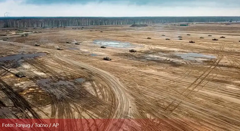 Шири се снимак разорног удара на руске војнике на полигону, експерти се чуде