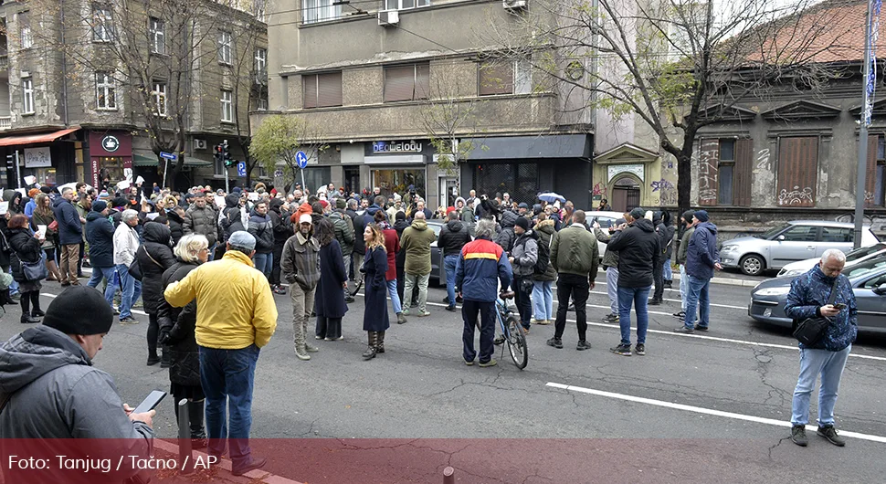 Студенти из Сарајева ћуте о трагедији у Јабланици али би да због оне у Новом Саду руше власт у Србији