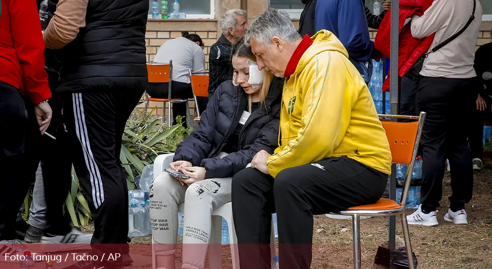 Otac traži kćerku nakon požara: ''Jednu sam našao, druge nema''