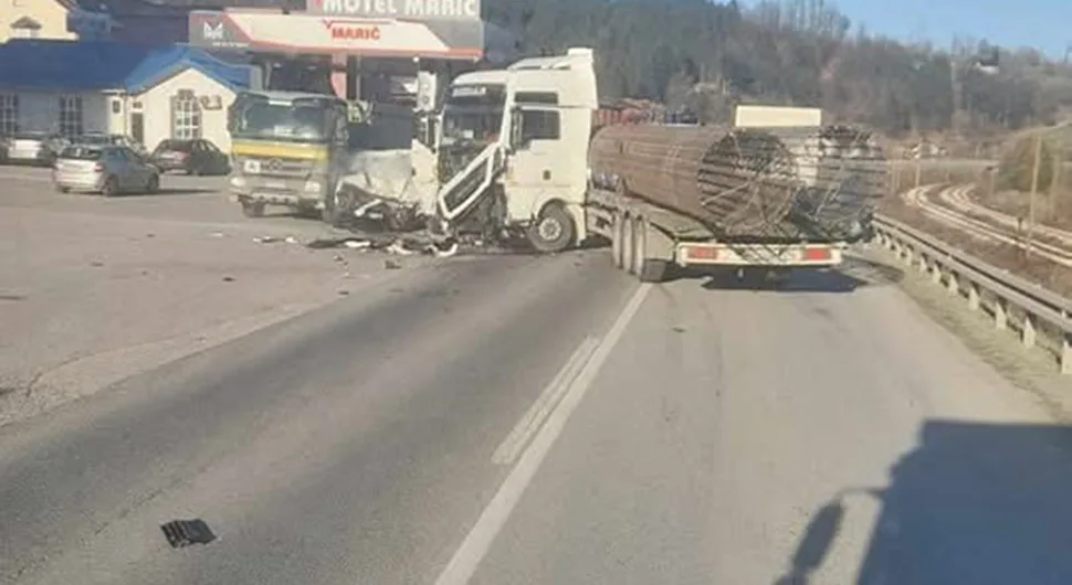 Нова трагедија у БиХ: Двоје страдало у несрећи